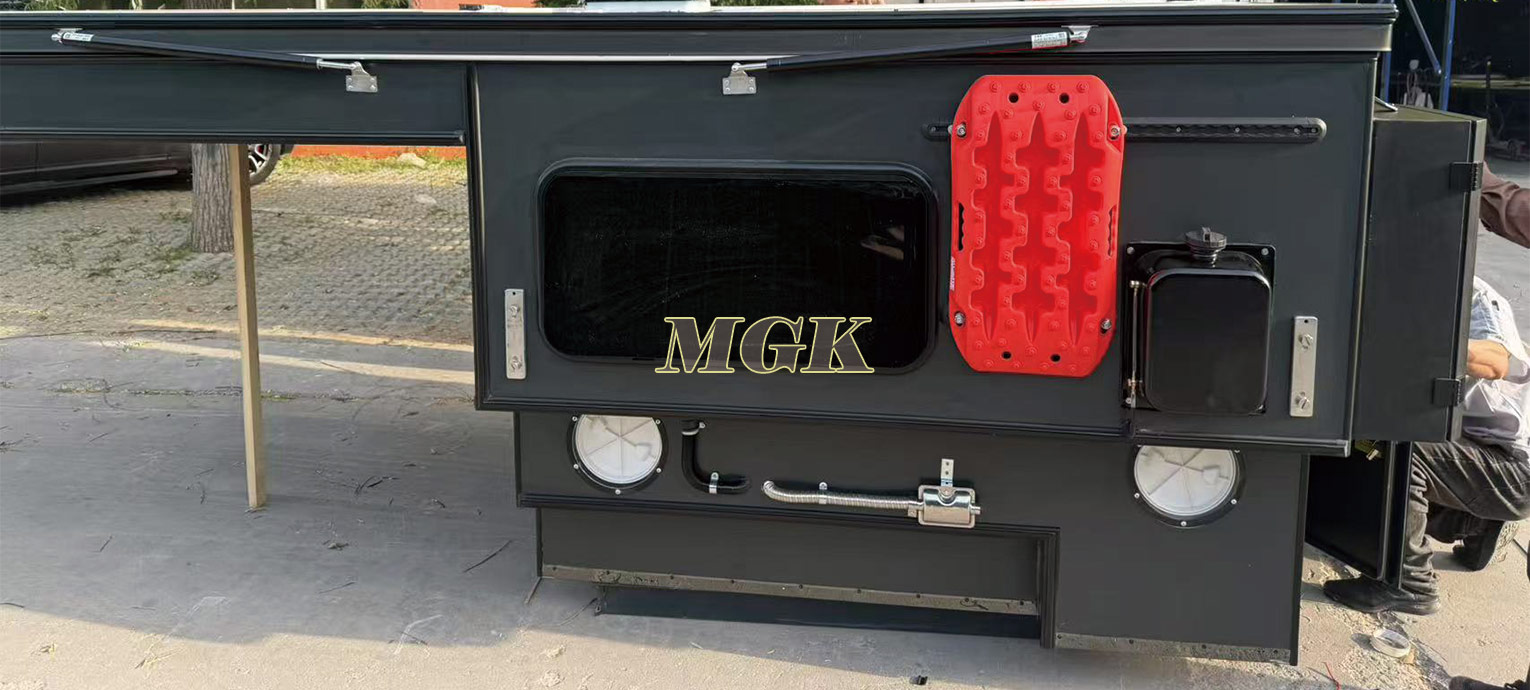 Fiberglass Pop-up Roof Truck Camper